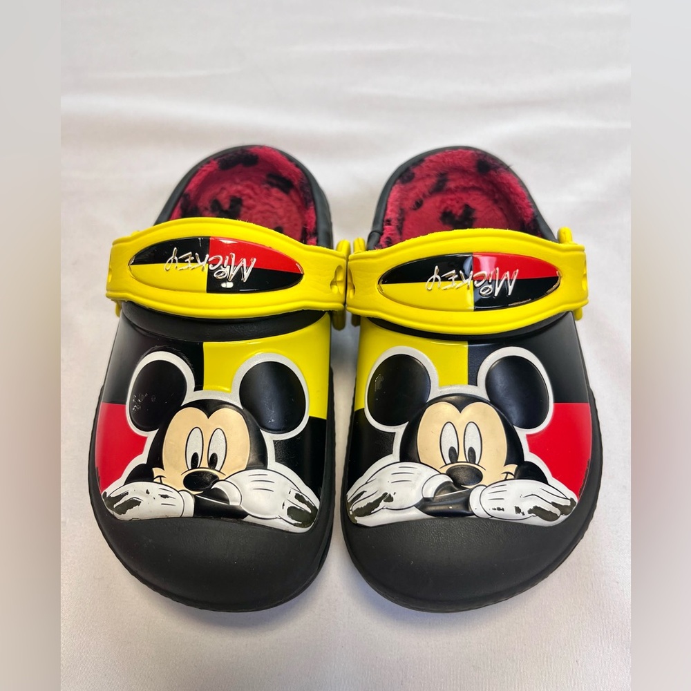 CROCS Disney Mickey Mouse black fur lined kids crocs SZ C 6/7 - Picture 1 of 10